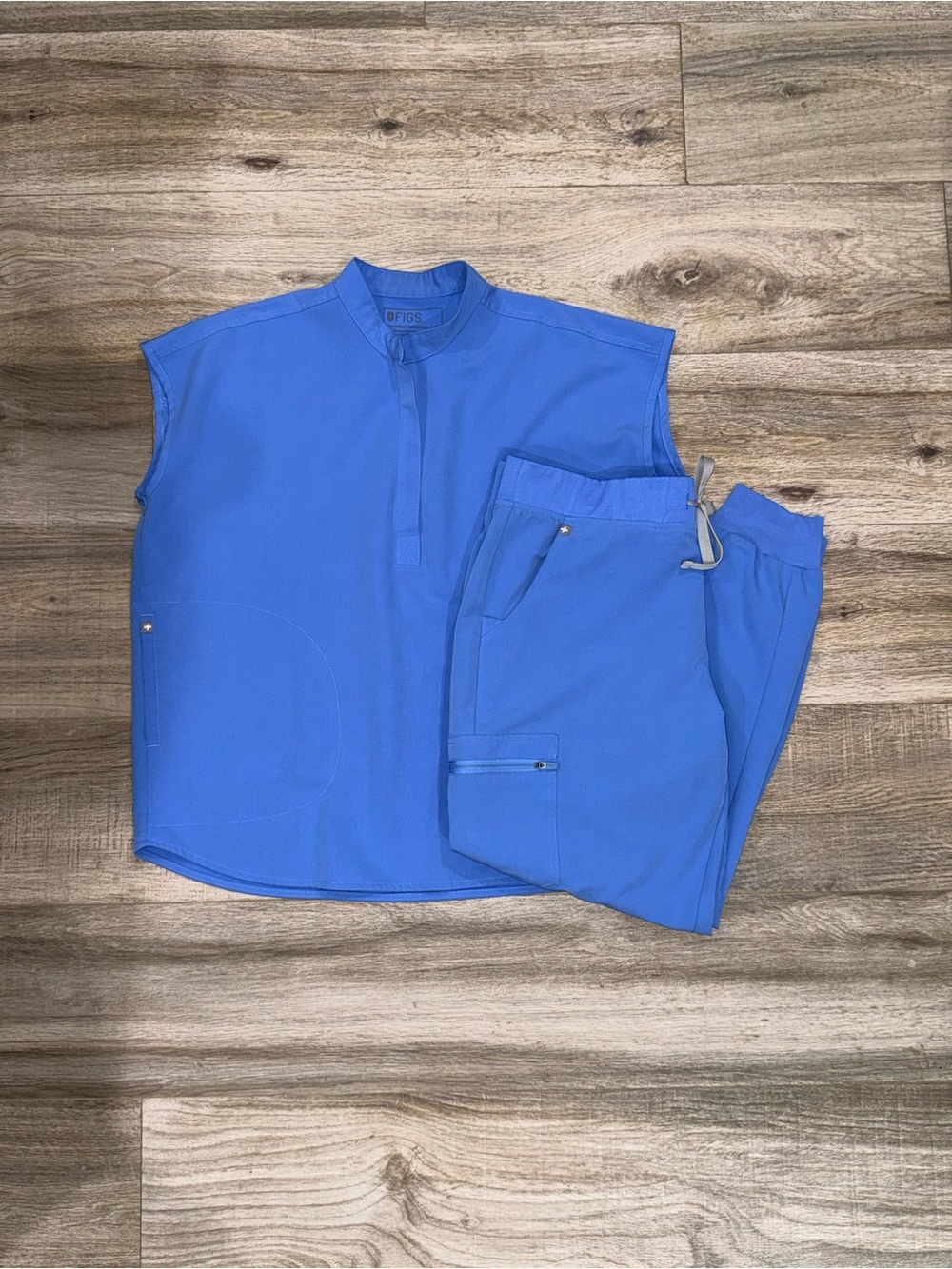 FIGS Rafaela Scrub Set โ Blue ๐